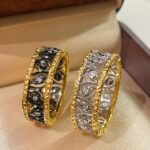 Black-and-Gold Vintage Engraved Leaf Ring