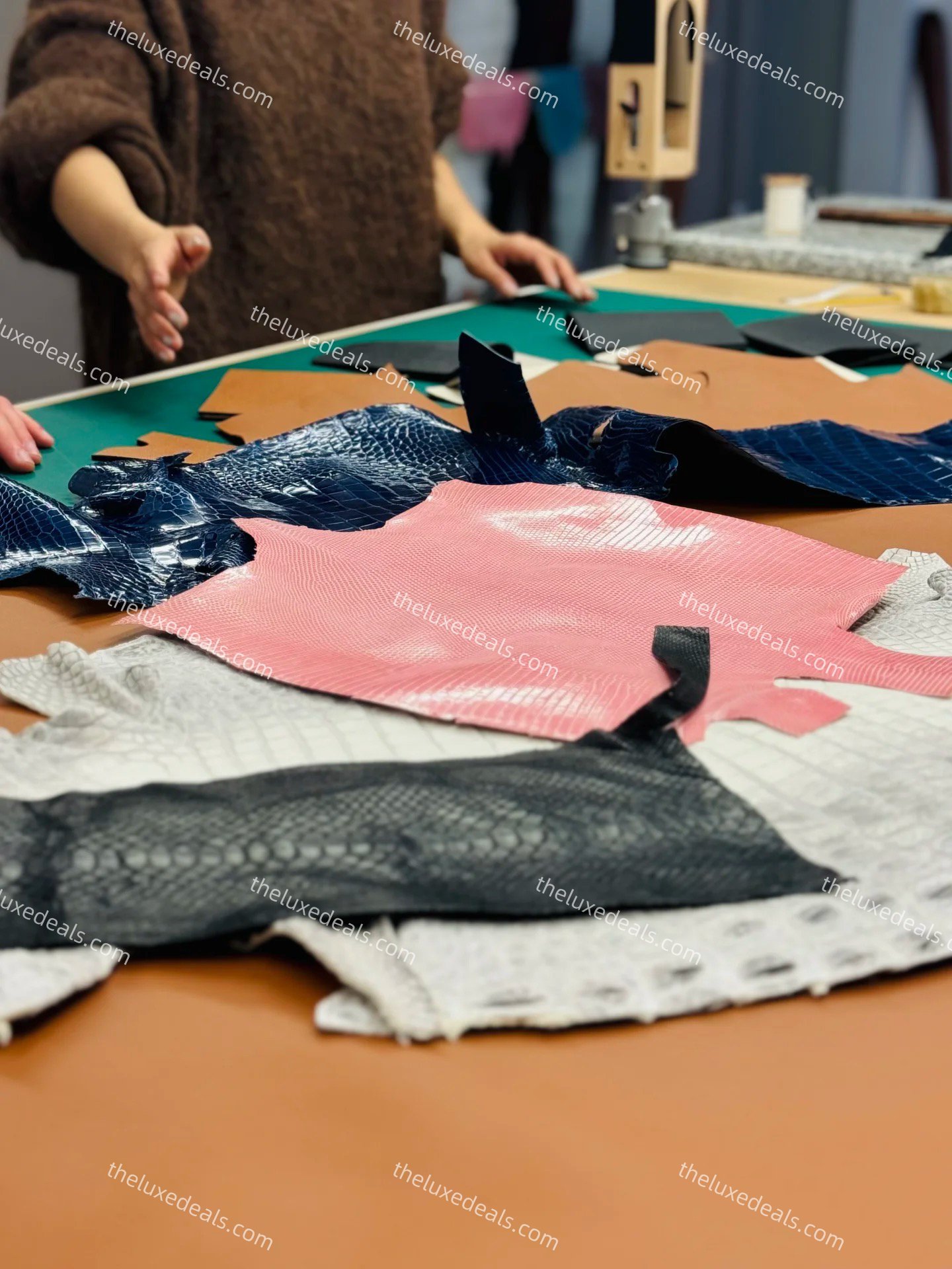 {"ARInfo":{"IsUseAR":false},"Version":"1.0.0","MakeupInfo":{"IsUseMakeup":false},"FaceliftInfo":{"IsChangeEyeLift":false,"IsChangeFacelift":false,"IsChangePostureLift":false,"IsChangeNose":false,"IsChangeFaceChin":false,"IsChangeMouth":false,"IsChangeThinFace":false},"BeautyInfo":{"SwitchMedicatedAcne":false,"IsAIBeauty":false,"IsBrightEyes":false,"IsSharpen":false,"IsOldBeauty":false,"IsReduceBlackEyes":false},"HandlerInfo":{"AppName":2},"FilterInfo":{"IsUseFilter":false}}